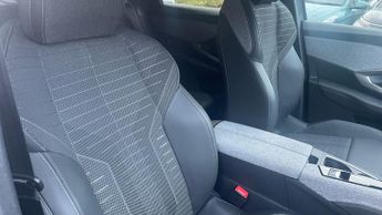 Peugeot 3008 73kWh GT SUV 5dr Electric Auto (210 ps)