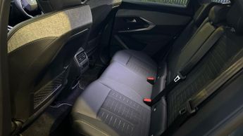 Peugeot 3008 73kWh GT SUV 5dr Electric Auto (210 ps)