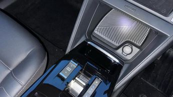 Citroen C4 50kWh Shine Plus Hatchback 5dr Electric Auto (7.4kW Charger) (13