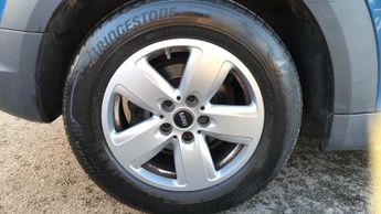 Mini Countryman 1.5 Cooper Classic SUV 5dr Petrol Steptronic Euro 6 (s/s) (136 p