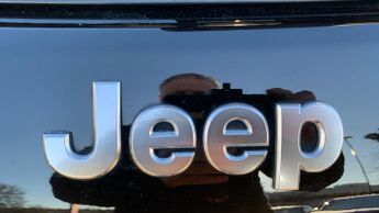 Jeep Avenger 54kWh e-Summit SUV 5dr Electric Auto (156 ps)