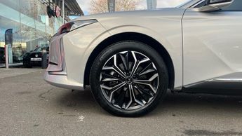 DS Automobiles Ds 4 1.6 12.4kWh Etoile Hatchback 5dr Petrol Plug-in Hybrid EAT8 Euro