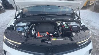 Vauxhall Mokka Electric 50kWh SRi Premium SUV 5dr Electric Auto (136 ps)