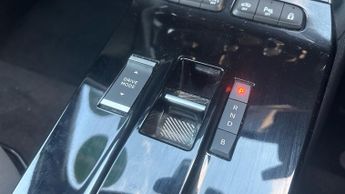 Vauxhall Mokka Electric 50kWh SRi Premium SUV 5dr Electric Auto (136 ps)