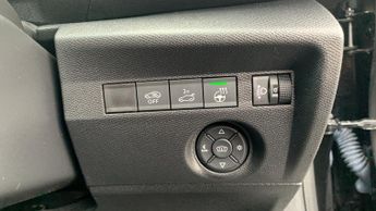 Citroen C4 X 50kWh Shine Fastback 4dr Electric Auto (7.4kW Charger) (136 ps)