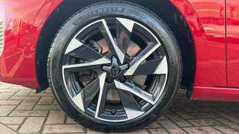 Peugeot 308 Sw 1.6 12.4kWh Allure Premium Estate 5dr Petrol Plug-in Hybrid e-EA