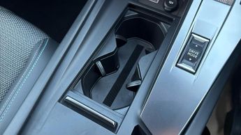 Peugeot 308 Sw 1.6 12.4kWh Allure Premium Estate 5dr Petrol Plug-in Hybrid e-EA