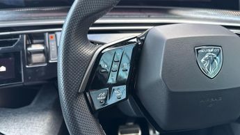 Peugeot 3008 73kWh GT SUV 5dr Electric Auto (210 ps)