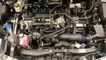 Toyota Yaris Cross 1.5 VVT-h Excel SUV 5dr Petrol Hybrid E-CVT Euro 6 (s/s) (116 ps