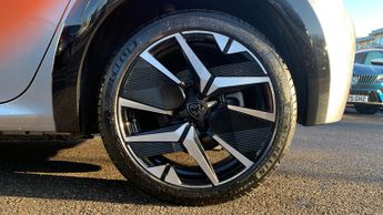 Peugeot 208 50kWh GT Auto 5dr (7.4kW Charger)