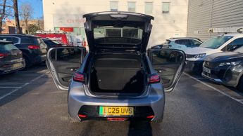 Peugeot 208 50kWh GT Auto 5dr (7.4kW Charger)