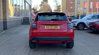 Fiat 600 1.2 MHEV SUV 5dr Petrol Hybrid e-DCT Euro 6 (s/s) (100 ps)