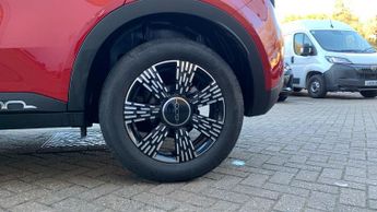 Fiat 600 1.2 MHEV SUV 5dr Petrol Hybrid e-DCT Euro 6 (s/s) (100 ps)