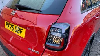 Fiat 600 1.2 MHEV SUV 5dr Petrol Hybrid e-DCT Euro 6 (s/s) (100 ps)