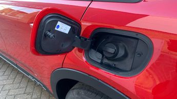 Fiat 600 1.2 MHEV SUV 5dr Petrol Hybrid e-DCT Euro 6 (s/s) (100 ps)