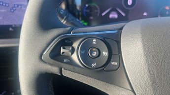 Vauxhall Mokka Electric 50kWh Ultimate SUV 5dr Electric Auto (136 ps)