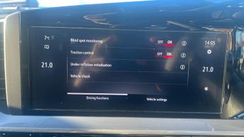 Vauxhall Mokka Electric 50kWh Ultimate SUV 5dr Electric Auto (136 ps)