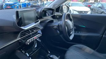 Peugeot 2008 50kWh Allure Premium SUV 5dr Electric Auto (136 ps)