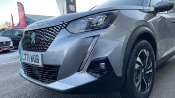 Peugeot 2008 50kWh Allure Premium SUV 5dr Electric Auto (136 ps)