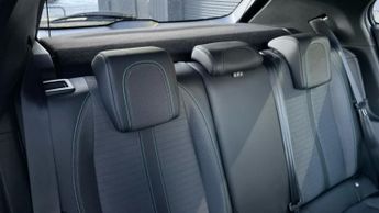 Peugeot 2008 50kWh Allure Premium SUV 5dr Electric Auto (136 ps)