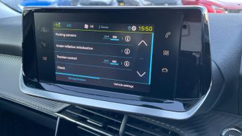 Peugeot 2008 50kWh Allure Premium SUV 5dr Electric Auto (136 ps)