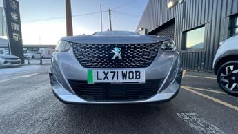 Peugeot 2008 50kWh Allure Premium SUV 5dr Electric Auto (136 ps)