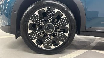 Fiat 600 1.2 MHEV La Prima SUV 5dr Petrol Hybrid e-DCT Euro 6 (s/s) (100 