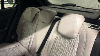 Fiat 600 1.2 MHEV La Prima SUV 5dr Petrol Hybrid e-DCT Euro 6 (s/s) (100 