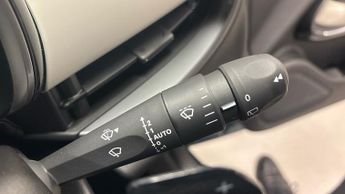 Fiat 600 1.2 MHEV La Prima SUV 5dr Petrol Hybrid e-DCT Euro 6 (s/s) (100 