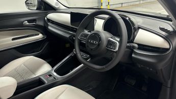 Fiat 600 1.2 MHEV La Prima SUV 5dr Petrol Hybrid e-DCT Euro 6 (s/s) (100 