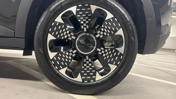 Fiat 600 1.2 MHEV La Prima SUV 5dr Petrol Hybrid e-DCT Euro 6 (s/s) (100 