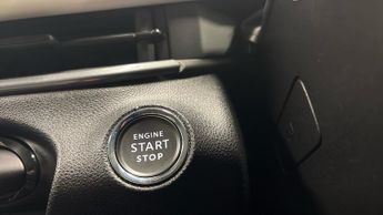 Fiat 600 1.2 MHEV La Prima SUV 5dr Petrol Hybrid e-DCT Euro 6 (s/s) (100 