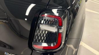 Fiat 600 1.2 MHEV La Prima SUV 5dr Petrol Hybrid e-DCT Euro 6 (s/s) (100 