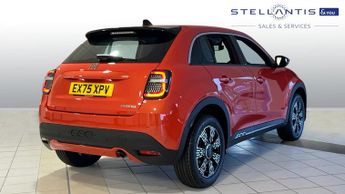 Fiat 600 1.2 MHEV SUV 5dr Petrol Hybrid e-DCT Euro 6 (s/s) (100 ps)