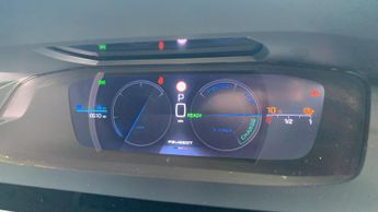 Peugeot 308 54kWh First Edition Hatchback 5dr Electric Auto (156 ps)