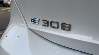 Peugeot 308 54kWh First Edition Hatchback 5dr Electric Auto (156 ps)