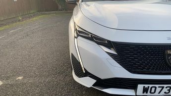 Peugeot 308 54kWh First Edition Hatchback 5dr Electric Auto (156 ps)