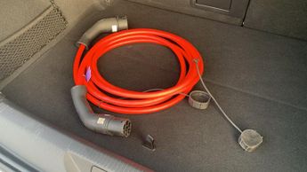 Peugeot 308 54kWh First Edition Hatchback 5dr Electric Auto (156 ps)