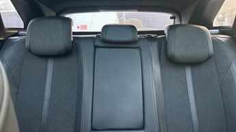 Peugeot 3008 SUV 2.0 BlueHDi GT Line Premium SUV 5dr Diesel EAT Euro 6 (s/s) (180