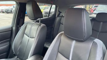 Nissan Leaf 40kWh Tekna Hatchback 5dr Electric Auto (150 ps)