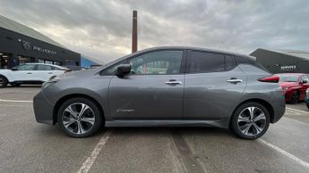 Nissan Leaf 40kWh Tekna Hatchback 5dr Electric Auto (150 ps)