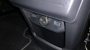 Peugeot 3008 73kWh GT SUV 5dr Electric Auto (210 ps)