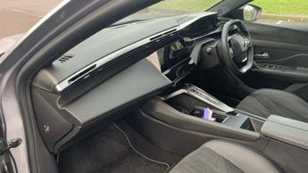 Peugeot 308 54kWh GT Hatchback 5dr Electric Auto (156 ps)