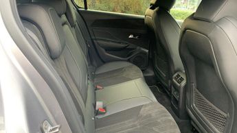 Peugeot 308 54kWh GT Hatchback 5dr Electric Auto (156 ps)