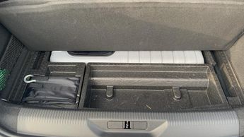 Peugeot 308 54kWh GT Hatchback 5dr Electric Auto (156 ps)