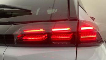 Peugeot 2008 1.2 HYBRID Allure SUV 5dr Petrol Hybrid e-DSC6 Euro 6 (s/s) (145