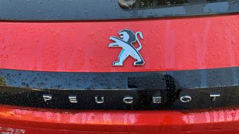 Peugeot 208 50kWh GT Premium Hatchback 5dr Electric Auto (136 ps)