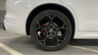 Alfa Romeo Stelvio 2.0T Tributo Italiano SUV 5dr Petrol Auto Q4 AWD Euro 6 (s/s) (2