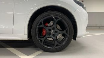 Alfa Romeo Stelvio 2.0T Tributo Italiano SUV 5dr Petrol Auto Q4 AWD Euro 6 (s/s) (2