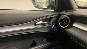 Alfa Romeo Stelvio 2.0T Tributo Italiano SUV 5dr Petrol Auto Q4 AWD Euro 6 (s/s) (2